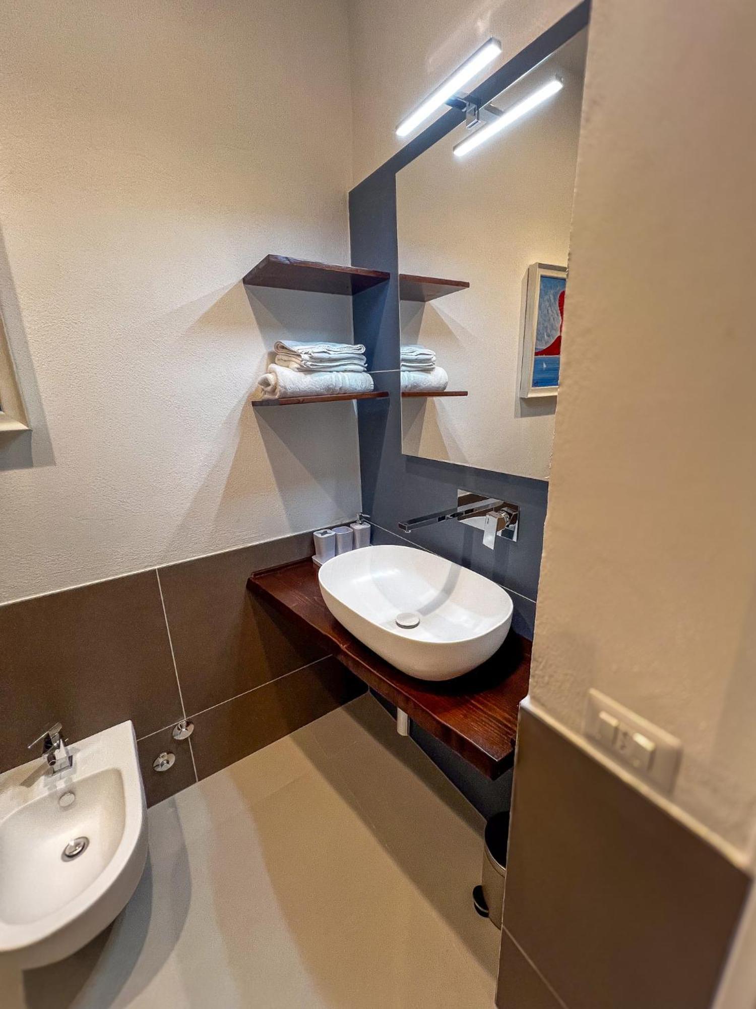Bed & Breakfast Spaccanapoli 56 מראה חיצוני תמונה